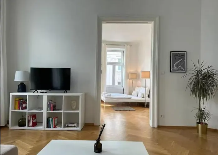 Easy-flat Akh - 100sqm Near Metro