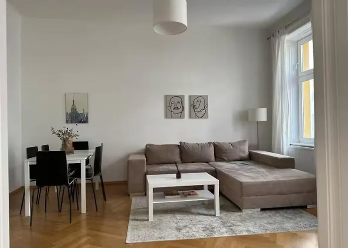 Easy-flat Akh - 100sqm Near Metro Viena